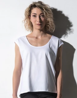 Ruby - Women's Fashion T-Shirt