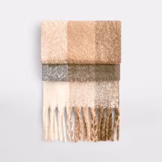 Fluffy check scarf