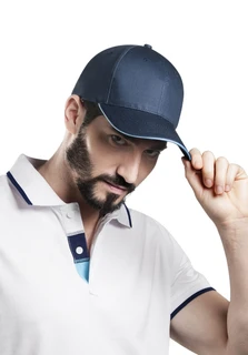 6-Panel-Kappe mit Kontrast-Sandwichschirm KP153